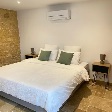 度假居 La Charmante