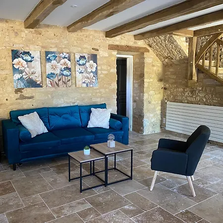 度假居 La Charmante *